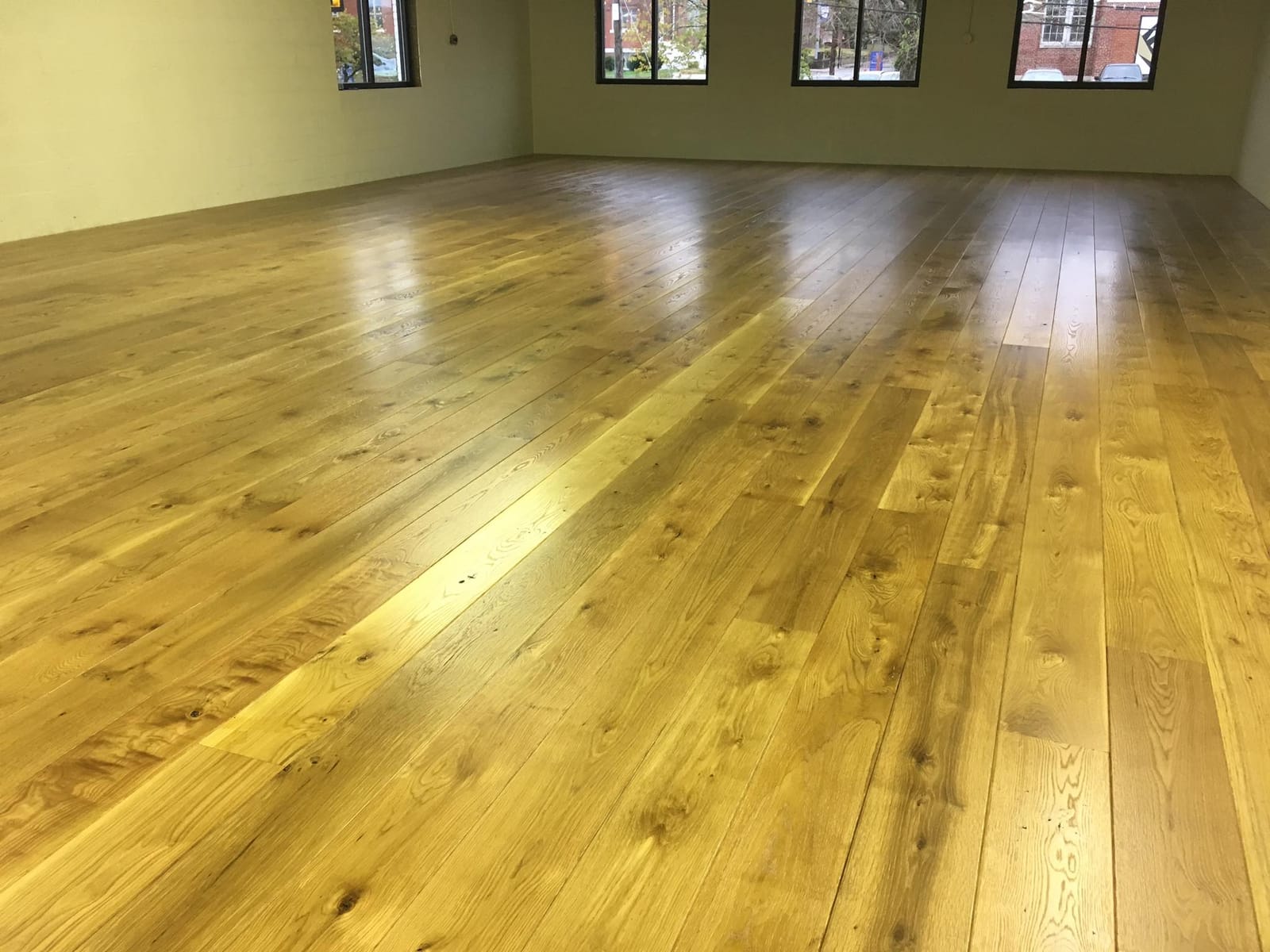 Hardwood flooring installed by Miller's Wholesale Flooring in East Tennessee